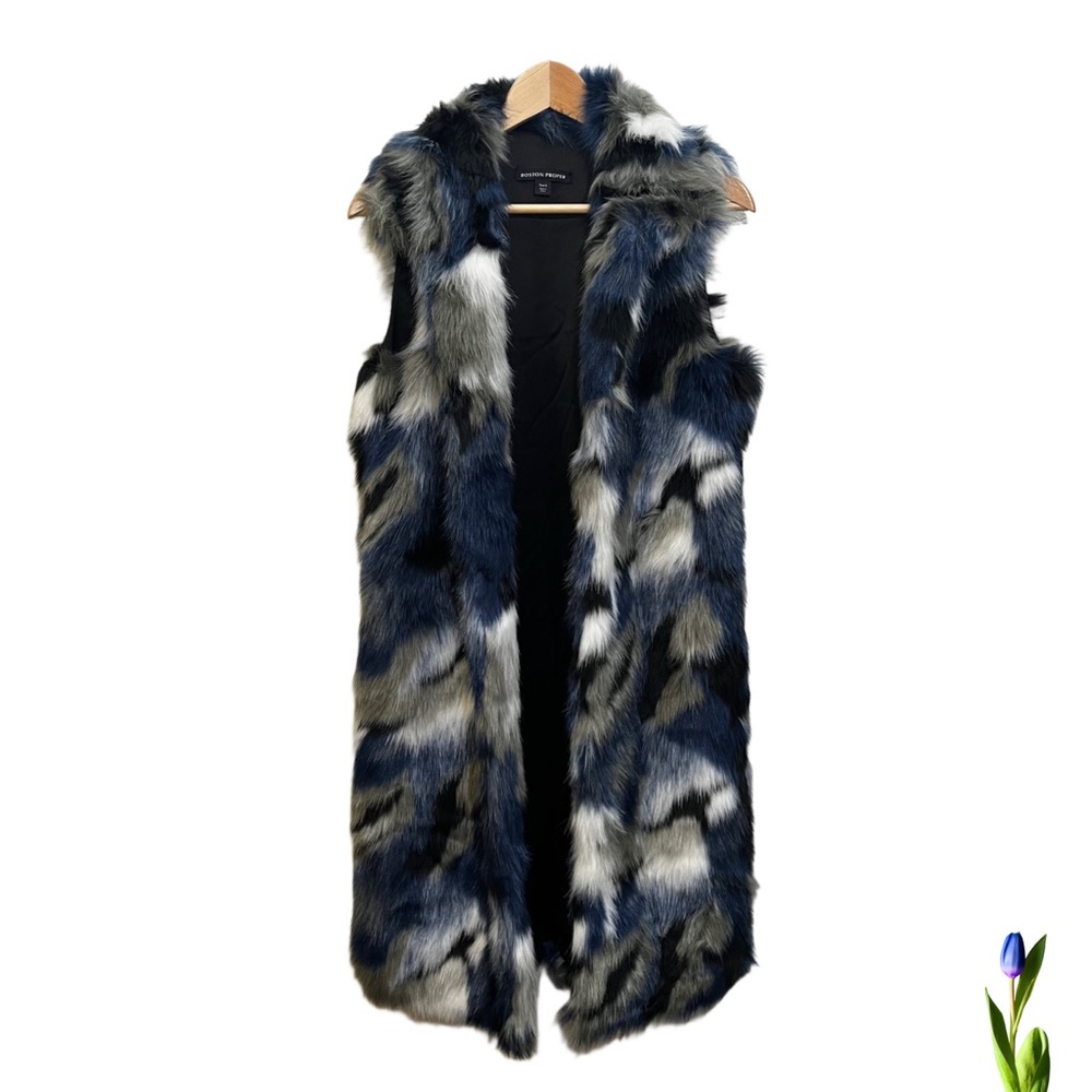 Boston Proper Faux Fur Vest in Blue and Gray size S